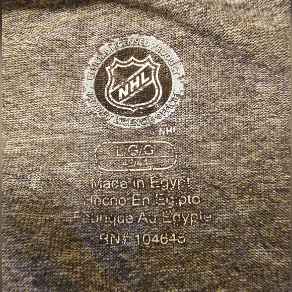 NHL Pittsburgh Penguins Grey T-shirt. Size:L - Picture 4 of 4